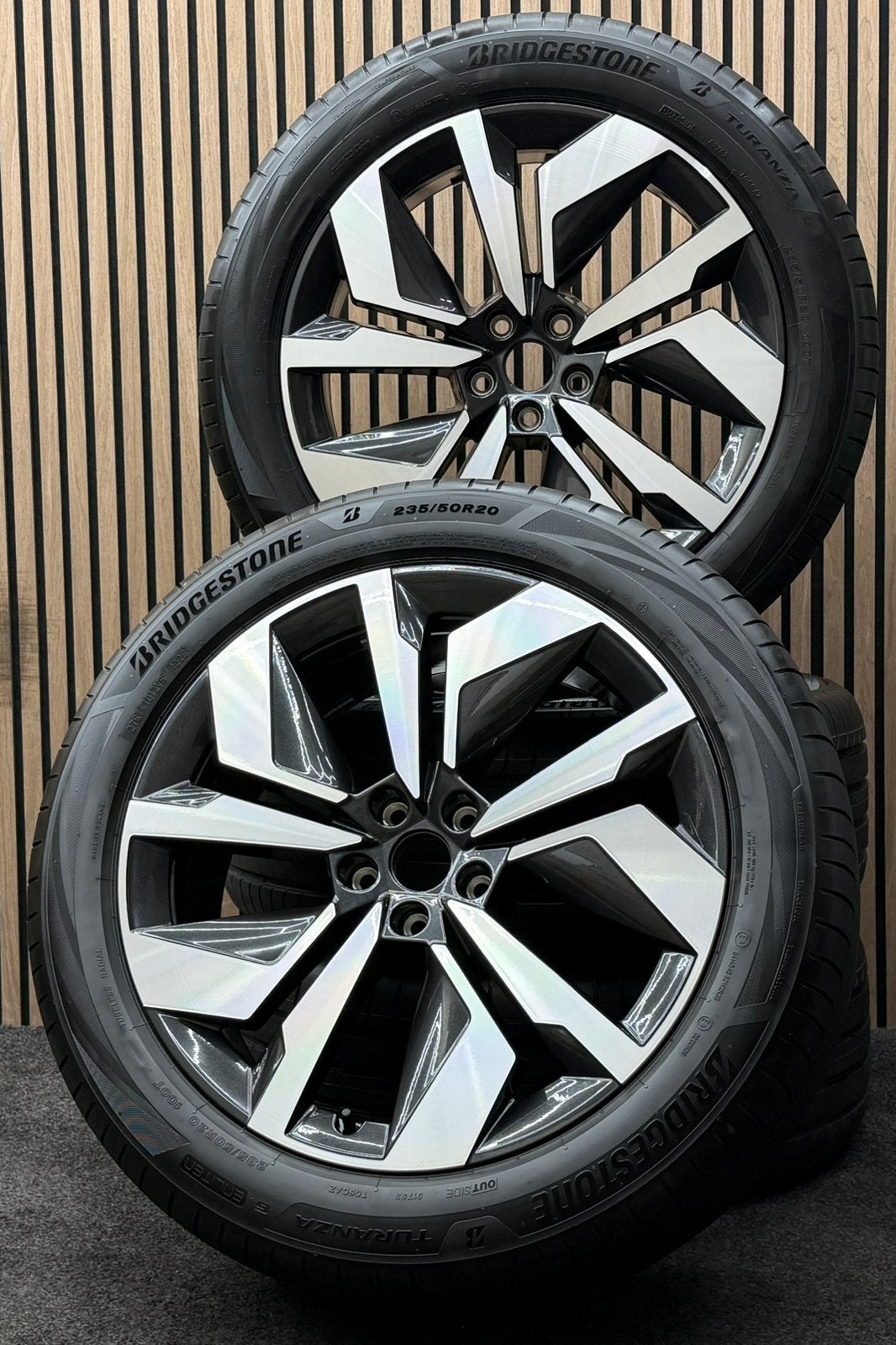 NIEUW! Originele 20 inch Skoda Enyaq Elroq 5x112 Bridgestone, Ophalen, ., Banden en Velgen, Nieuw