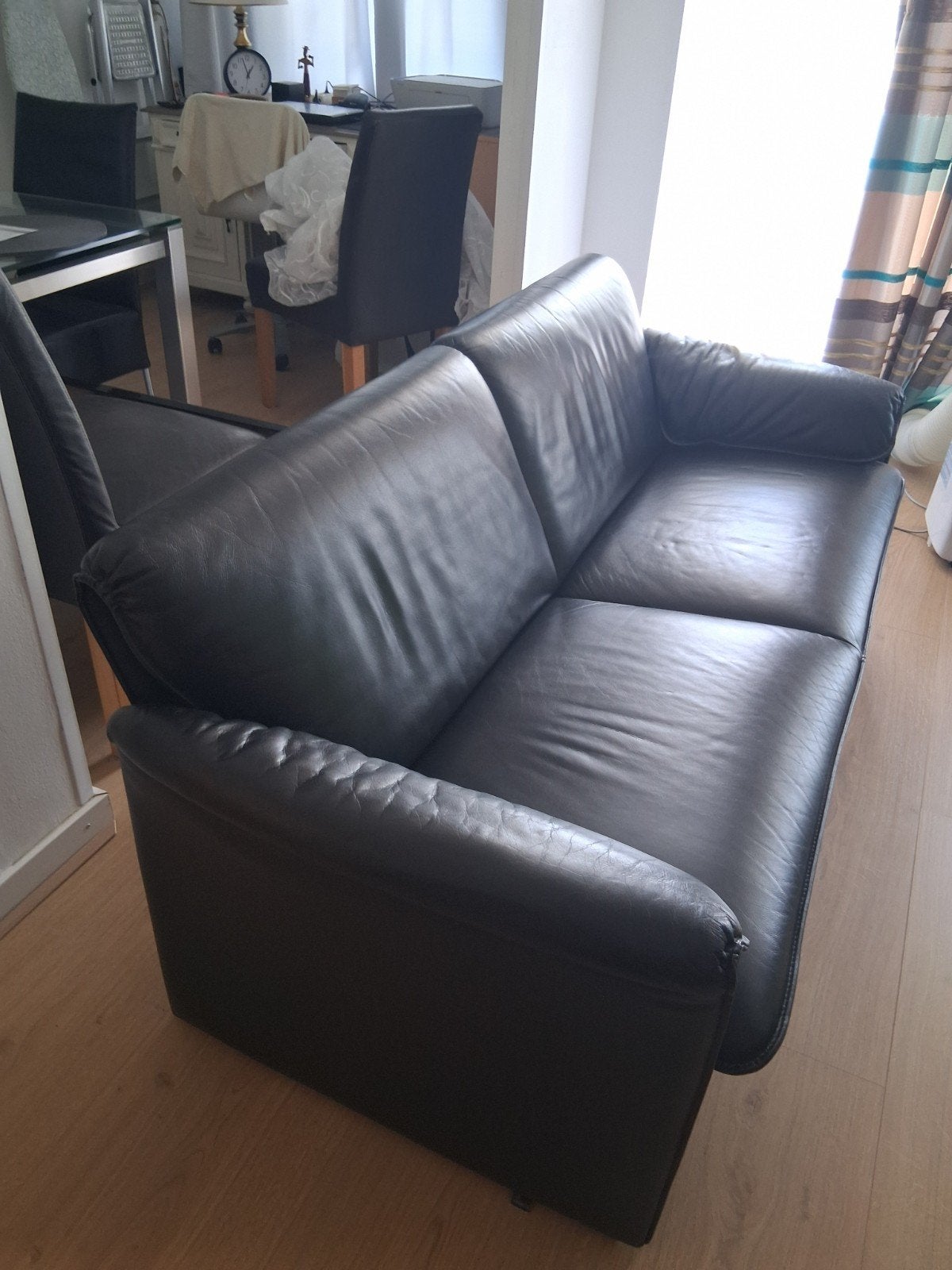Leolux 2-zits bank zwart leer, Gebruikt, 150 tot 200 cm, Tweepersoons, Ophalen of Verzenden