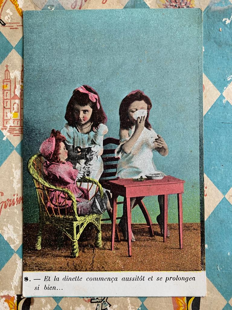 Samen eten met de pop (GO), Ophalen of Verzenden, Voor 1920, Gelopen, Kinderen