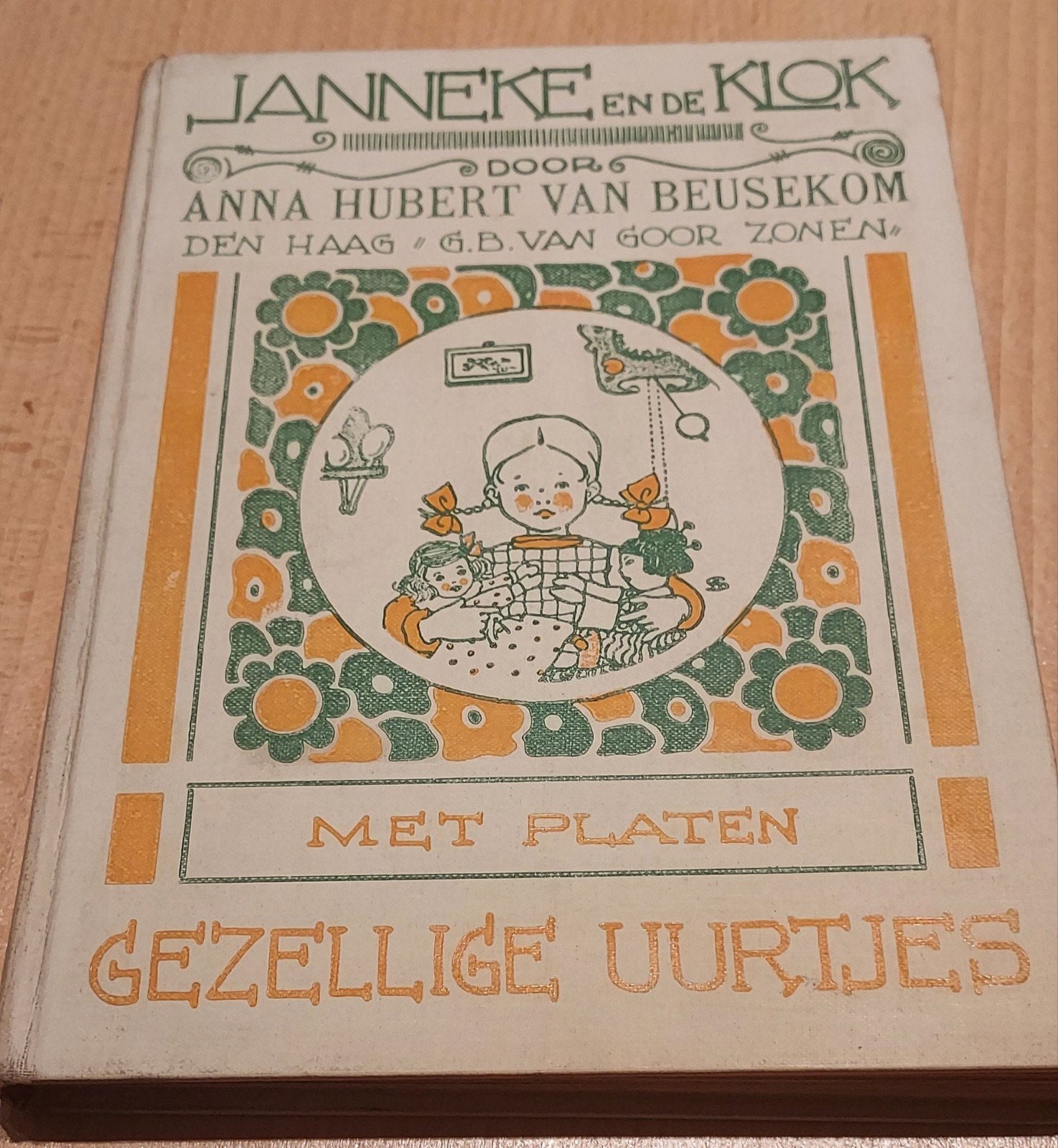 Antiek Kinderboek: Janneke en de klok (1928) - Sijtje Aafjes, Gelezen, Anna hubert van Beusekom, Achtergrond en Informatie, Ophalen of Verzenden