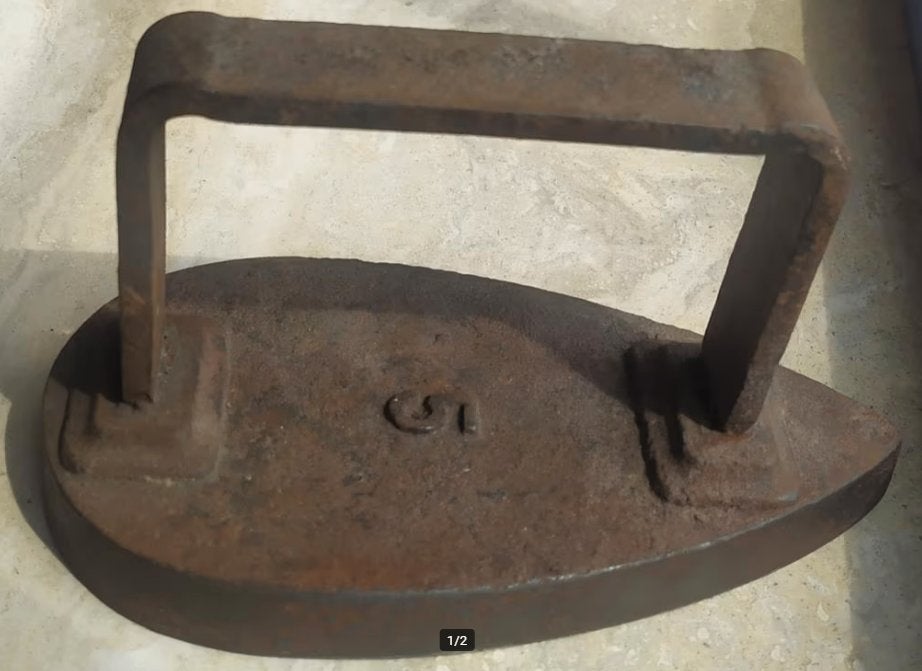Antiek massief gietijzeren strijkijzer nr 5, Ophalen of Verzenden