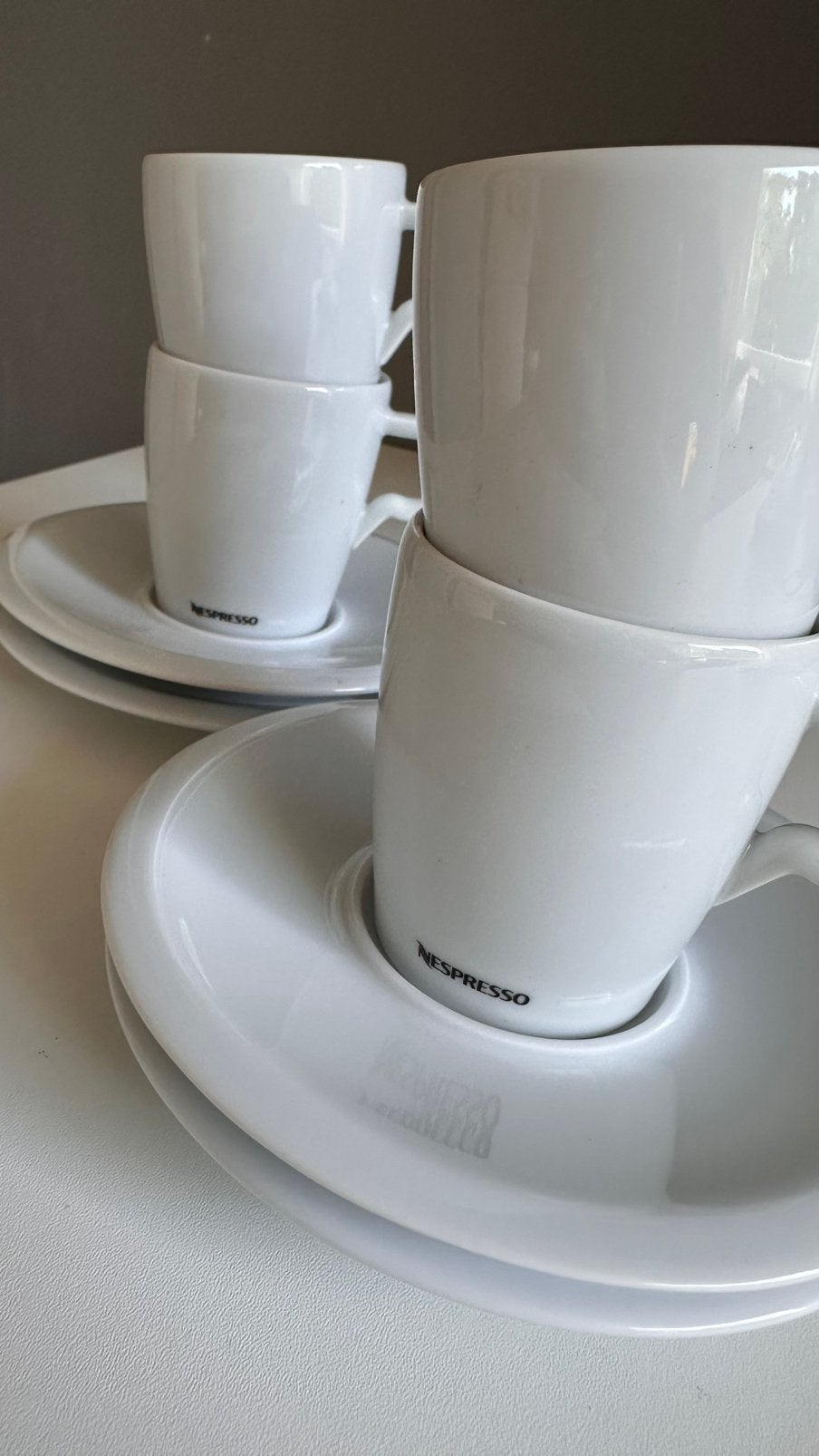 Nespresso kop en schotel, Ophalen of Verzenden, Porselein, Overige stijlen, Kop(pen) en/of Schotel(s)