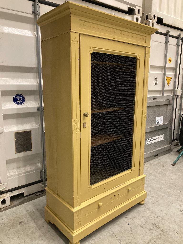 Brocante kast, Ophalen