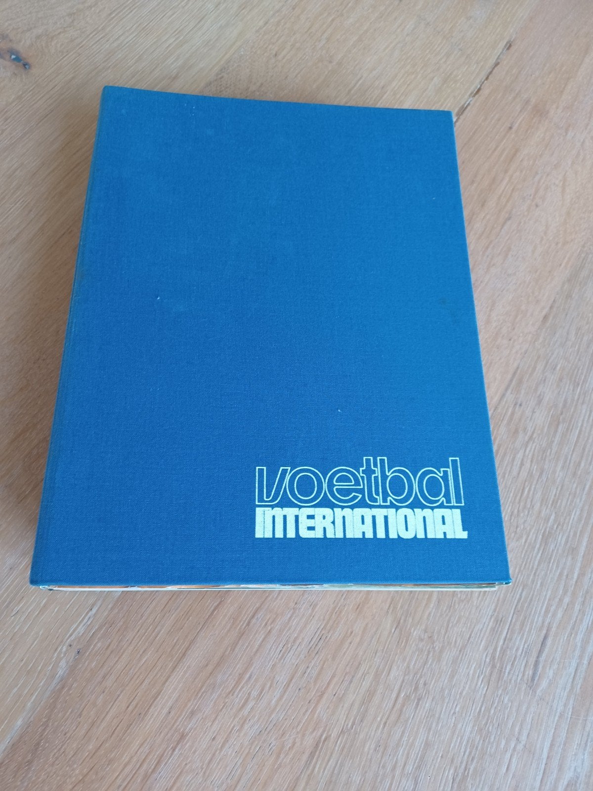 Bundel Voetbal International, Ophalen, Gelezen, Architecten