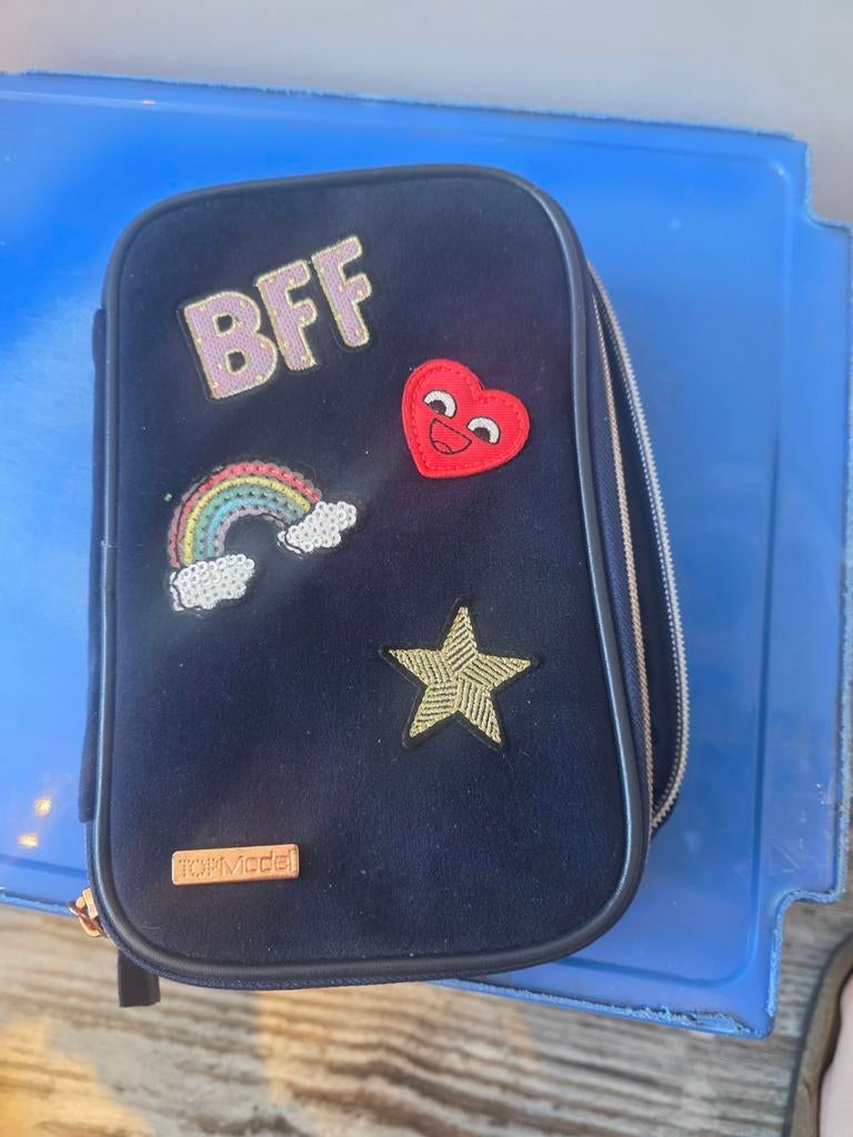 Etui, Diversen, Schoolbenodigdheden, Ophalen, Zo goed als nieuw