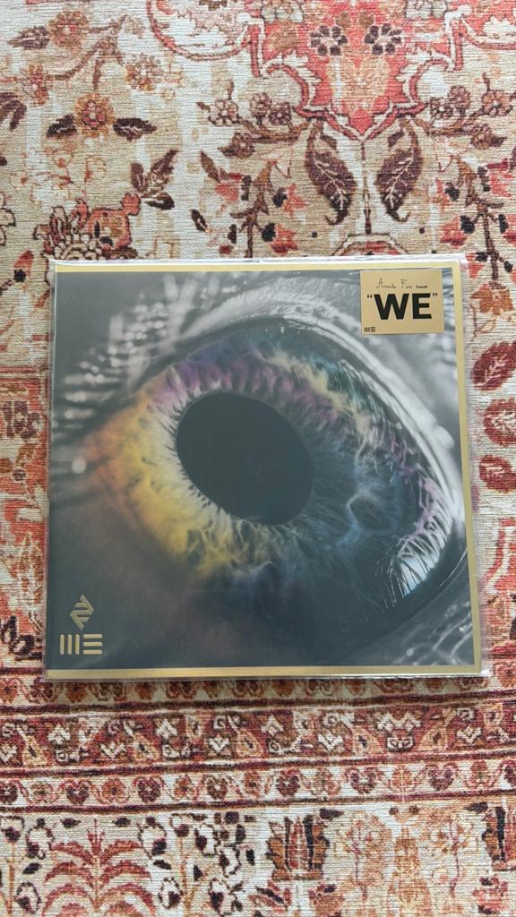 LP Arcade Fire - We (colored vinyl), 2020 tot heden, Zo goed als nieuw, 12 inch, Inclusief poster