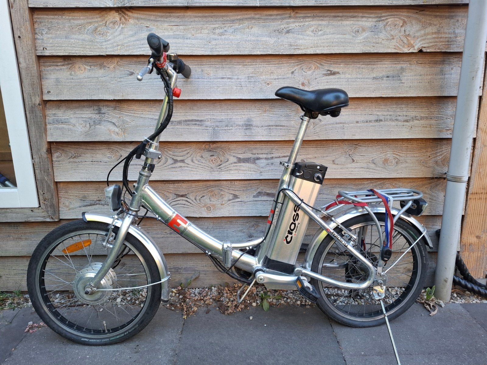 Twee Cross elektrische fietsen - opknappers voor k, Fietsen en Brommers, Elektrische fietsen, Ophalen of Verzenden