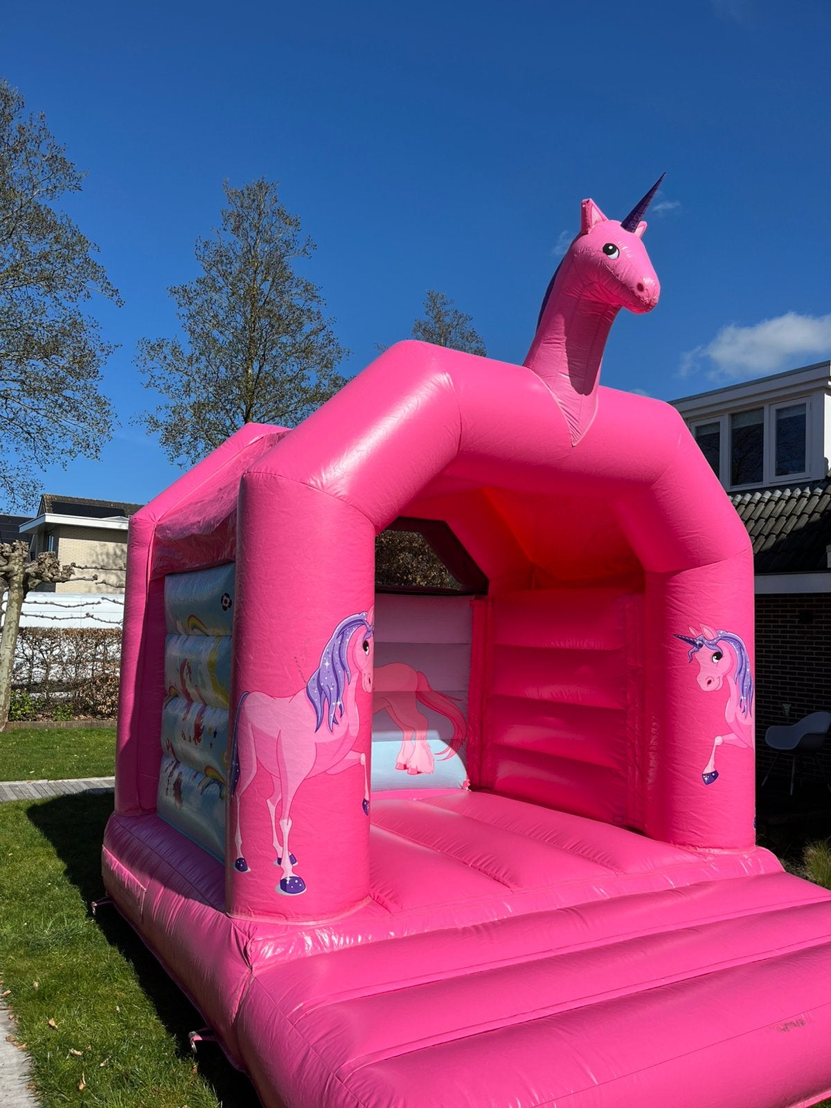 60 euro p/d: Te huur : Roze Unicorn springkussen., Hobby en Vrije tijd, Feestartikelen | Verhuur, Zo goed als nieuw, Verjaardag