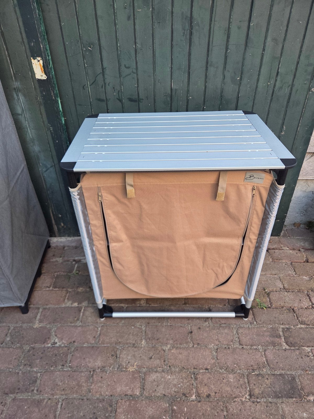 Campingkastje met 2 schappen, Caravans en Kamperen, Ophalen, Zo goed als nieuw, Campingkast