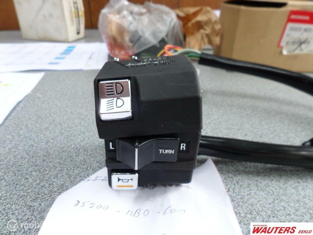 KNOP PINKERS VF750S, Motoren, Nieuw, Ophalen of Verzenden