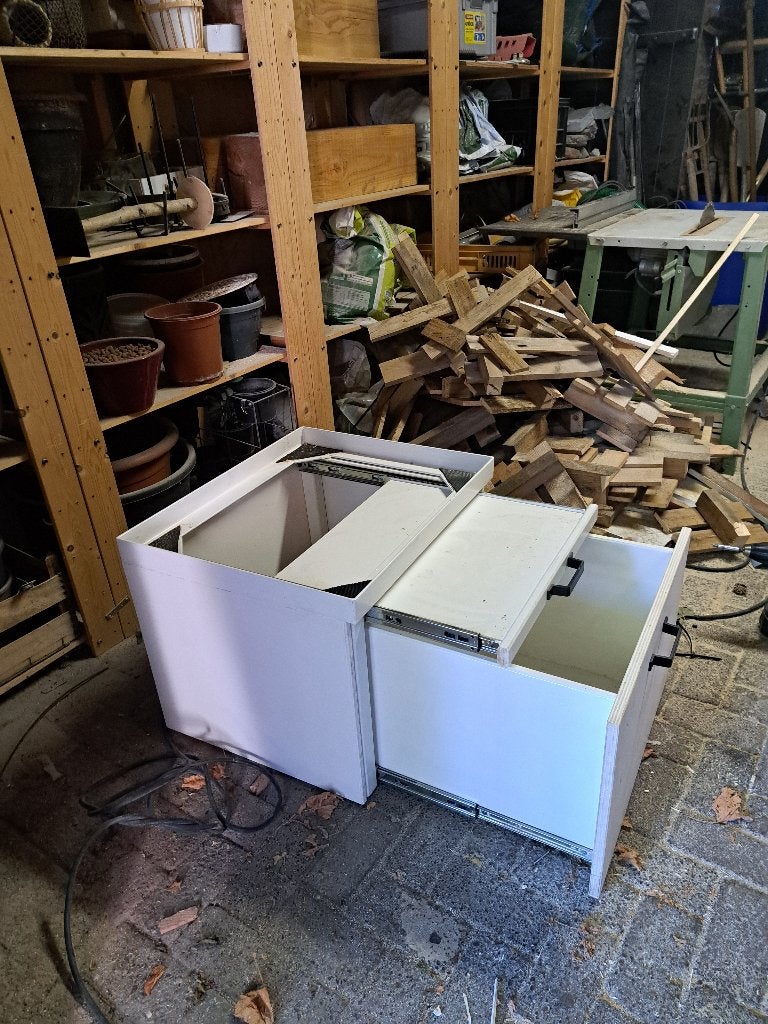 Wasmachineverhoger, Ophalen, Zo goed als nieuw, 1200 tot 1600 toeren, Minder dan 85 cm