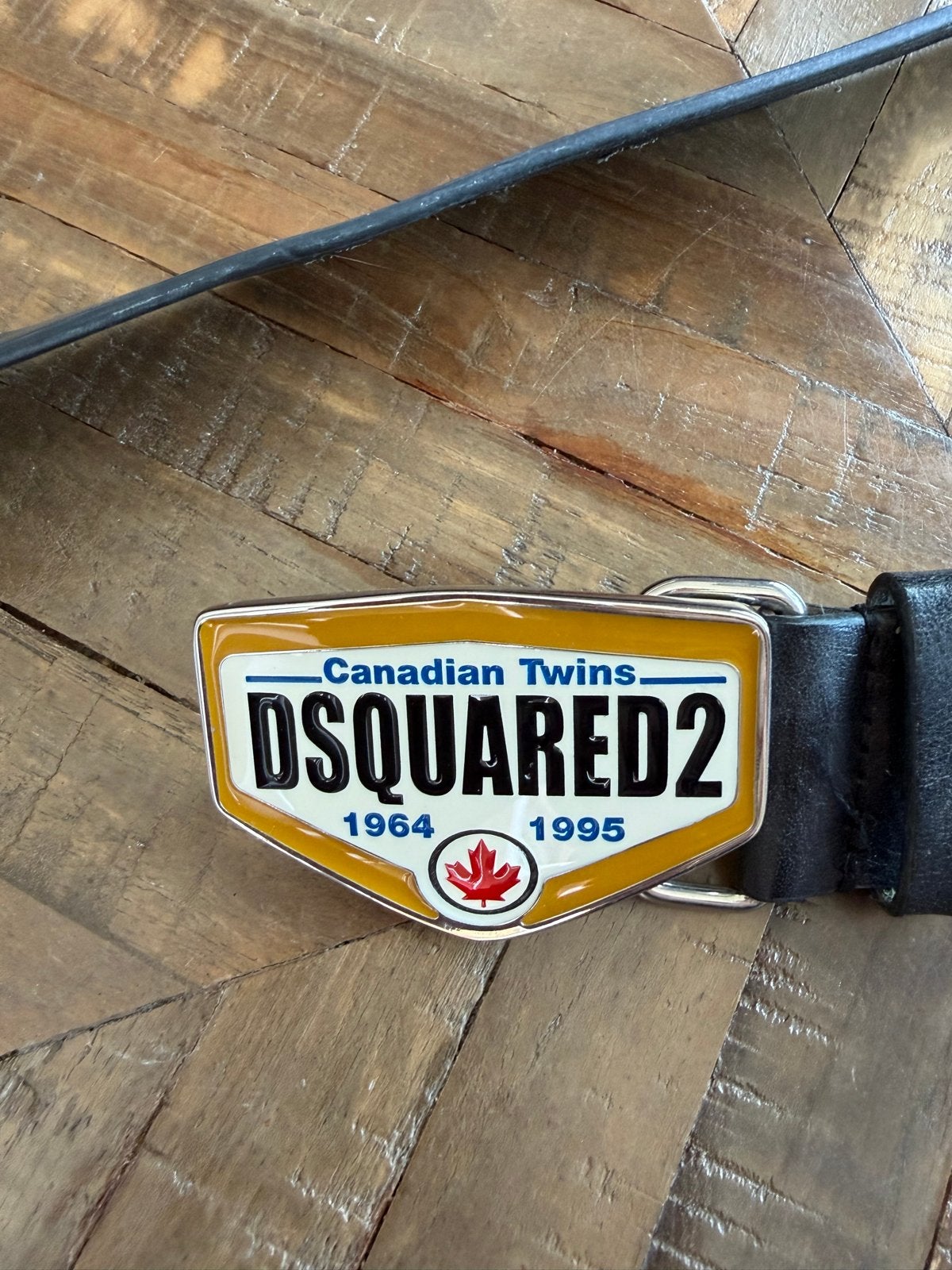 Dsquared2 riem met opvallende gesp - 100% leer, 95 tot 105 cm, Ophalen of Verzenden, Riem of Ceintuur, Gedragen