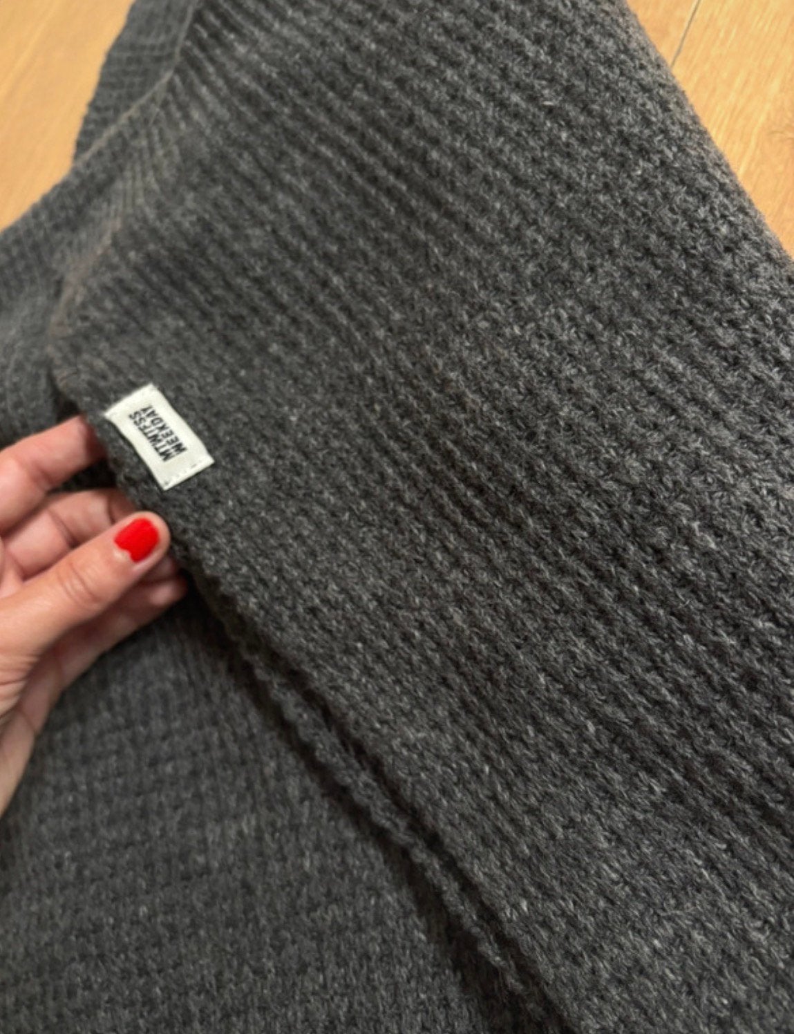 Weekday gebreide trui in grijs, unisex wollen das, nieuw, Ophalen of Verzenden, Nieuw, Overige maten, Sjaal