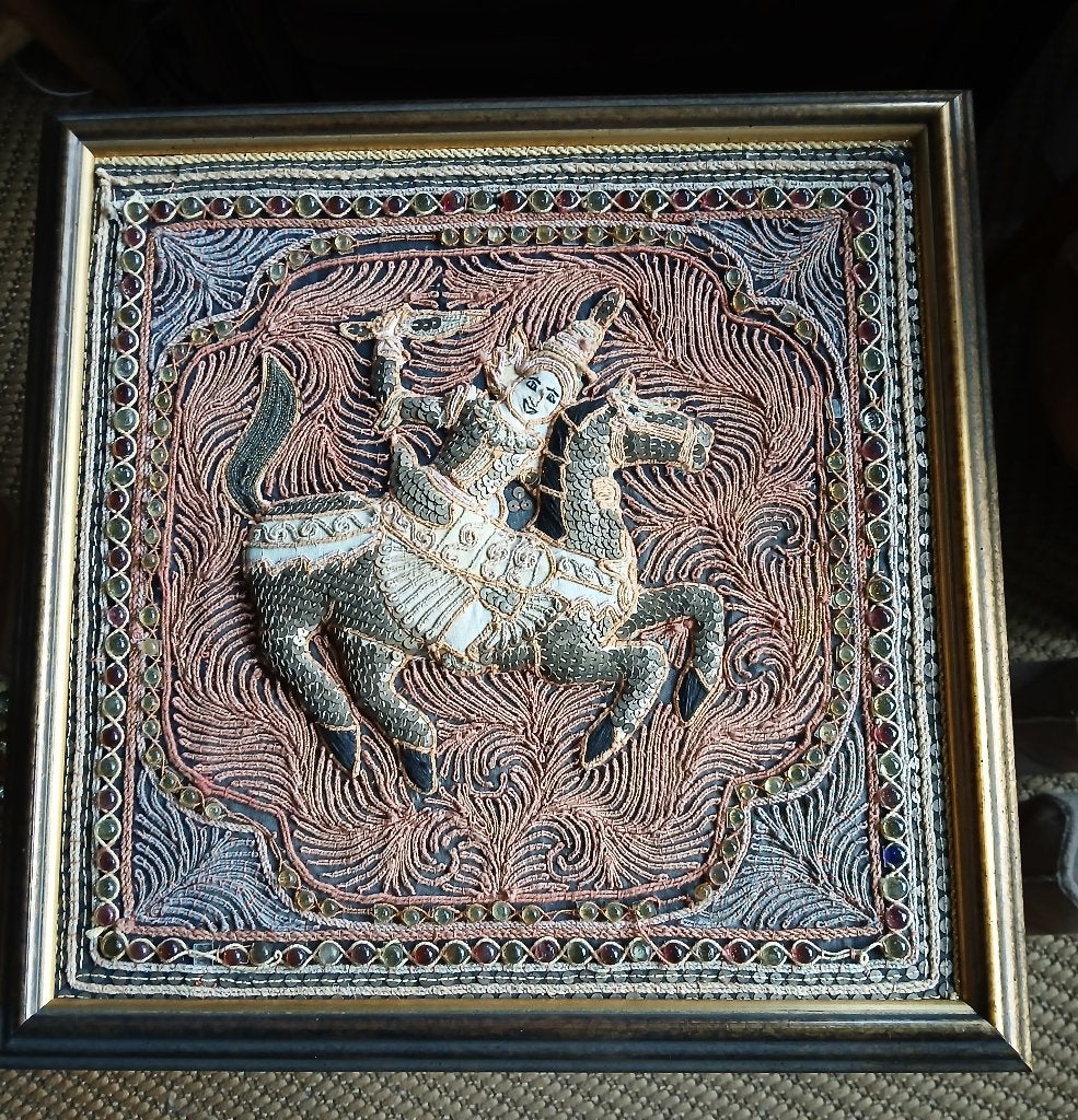 Antiek Myanmar Burma Kalaga ingelijst wandkleed 48 x 48 cm, Antiek en Kunst, Ophalen of Verzenden