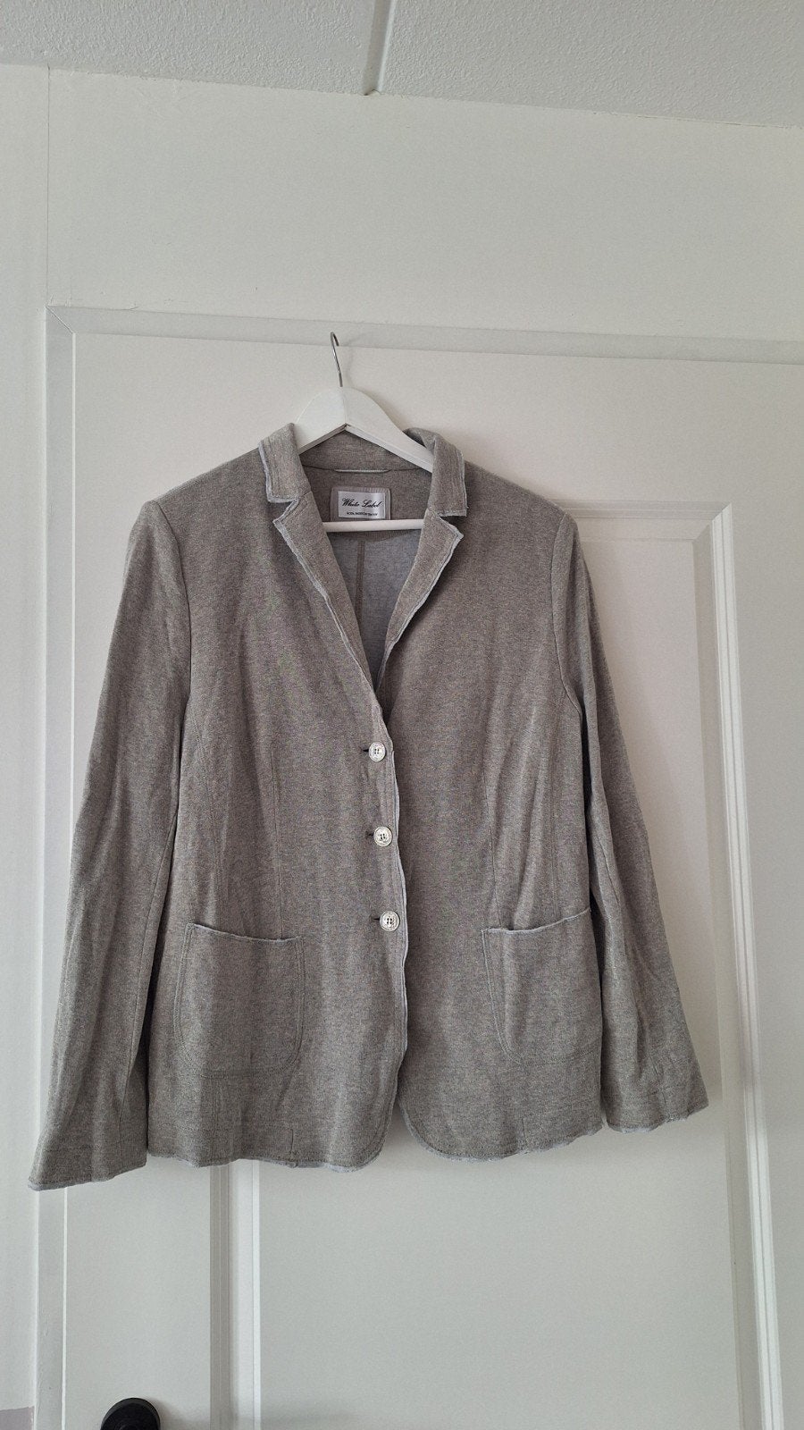 Prachtige grijze/glitter blazer White Label draagmt 42/44, Kleding | Dames, Maat 42/44 (L), Ophalen of Verzenden, Jasje, Gedragen