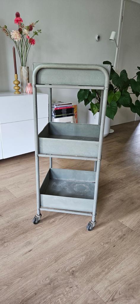 Vintage metal trolley/serveerwagen met 3 etages, Ophalen, Gebruikt