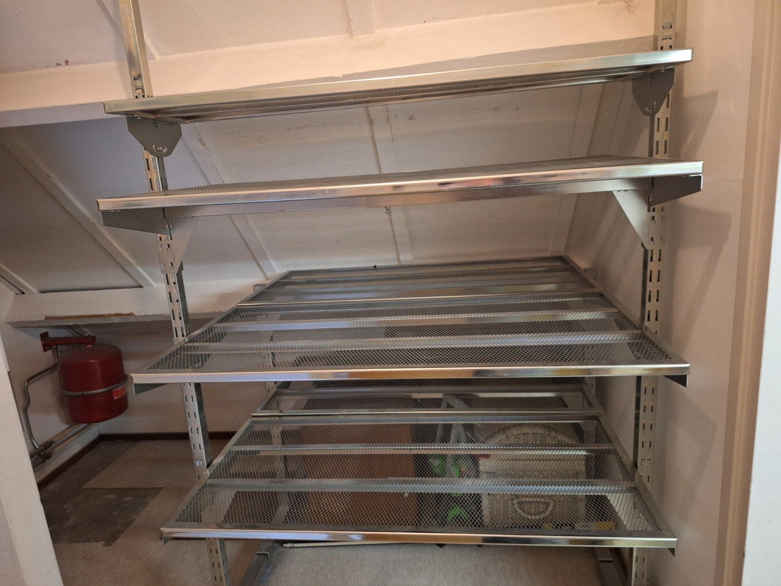 Stellingkast, Ophalen, Gebruikt