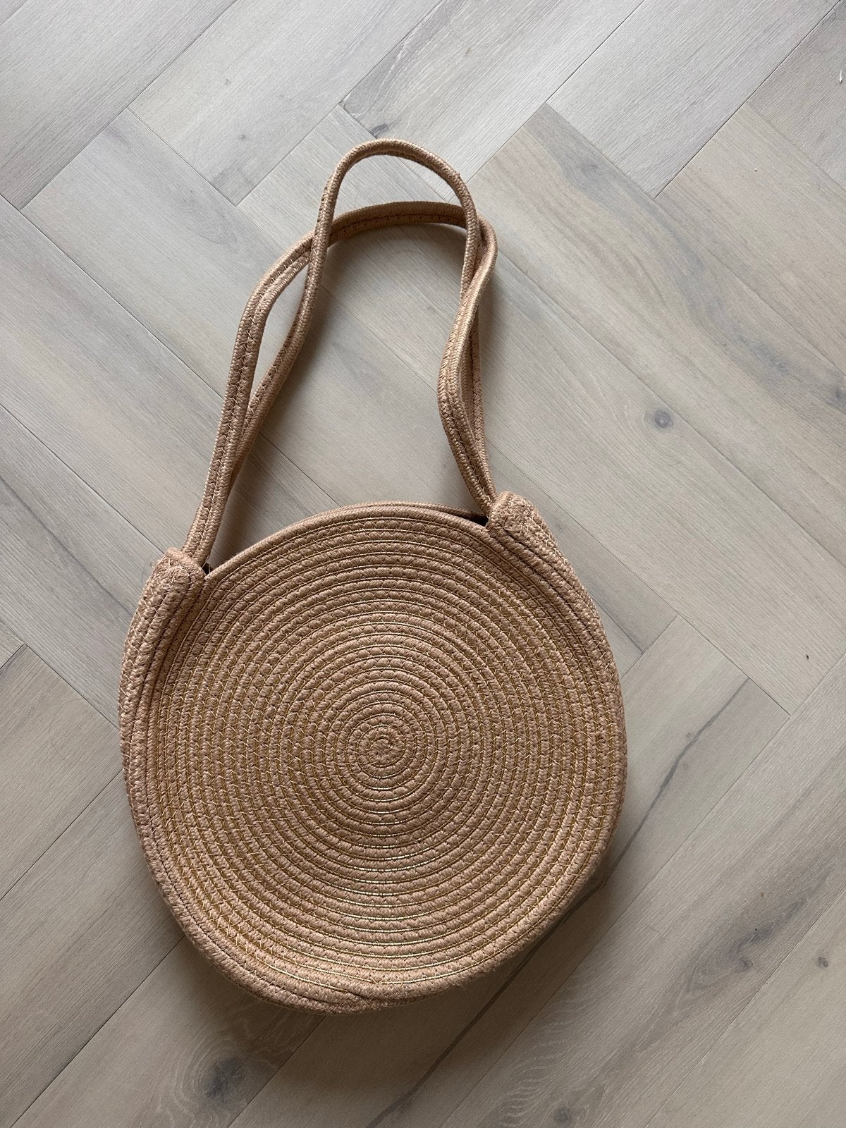 Ronde schoudertas - zomer, Sieraden, Tassen en Uiterlijk, Tassen | Damestassen, Ophalen of Verzenden, Zo goed als nieuw, Beige