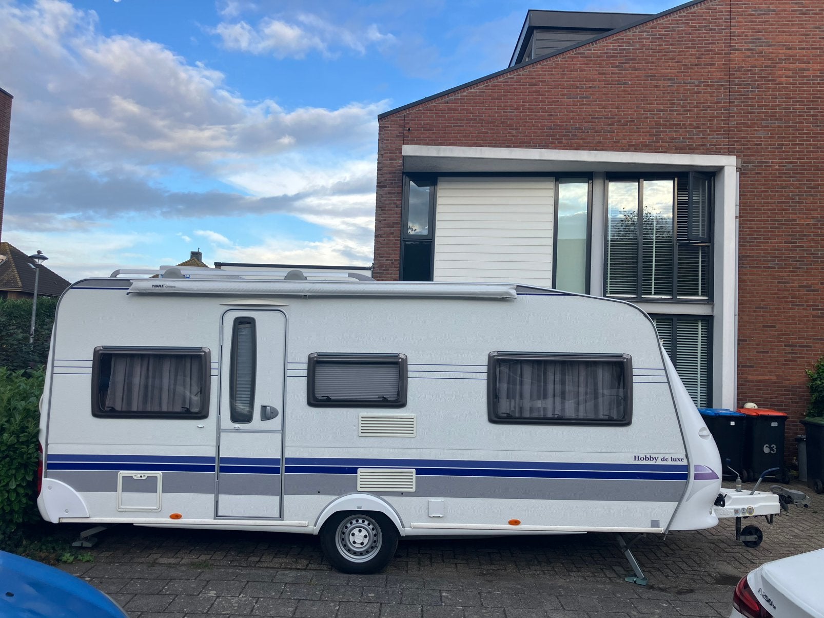 Hobby 495UK de Luxe, Rondzit, Particulier, 4 tot 5 meter, Tot en met 6