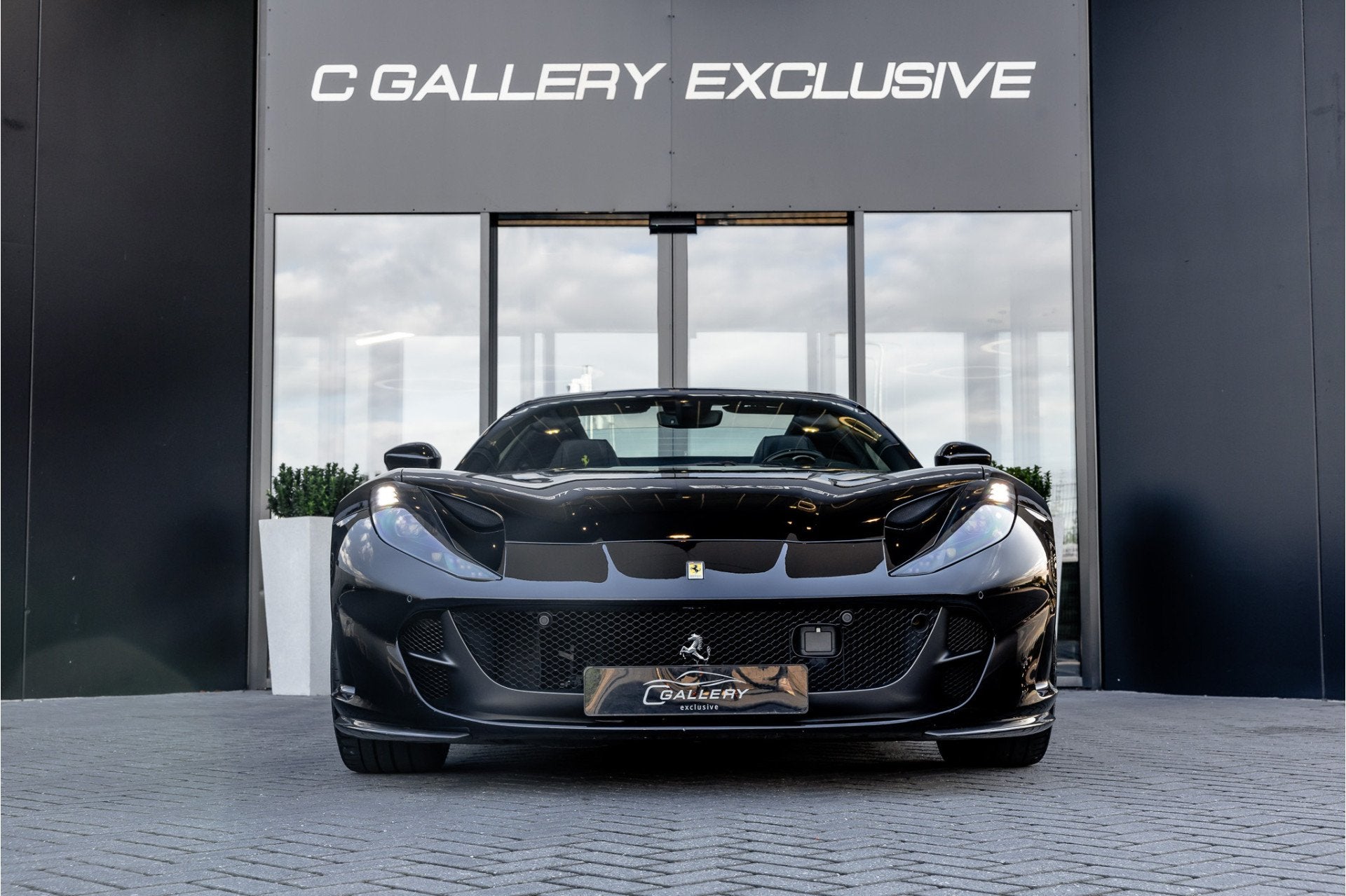 Ferrari 812 GTS 6.5 V12 HELE - Incl BTW | Nero Daytona | Lif, Automaat, Dealer onderhouden, Gebruikt, Zwart