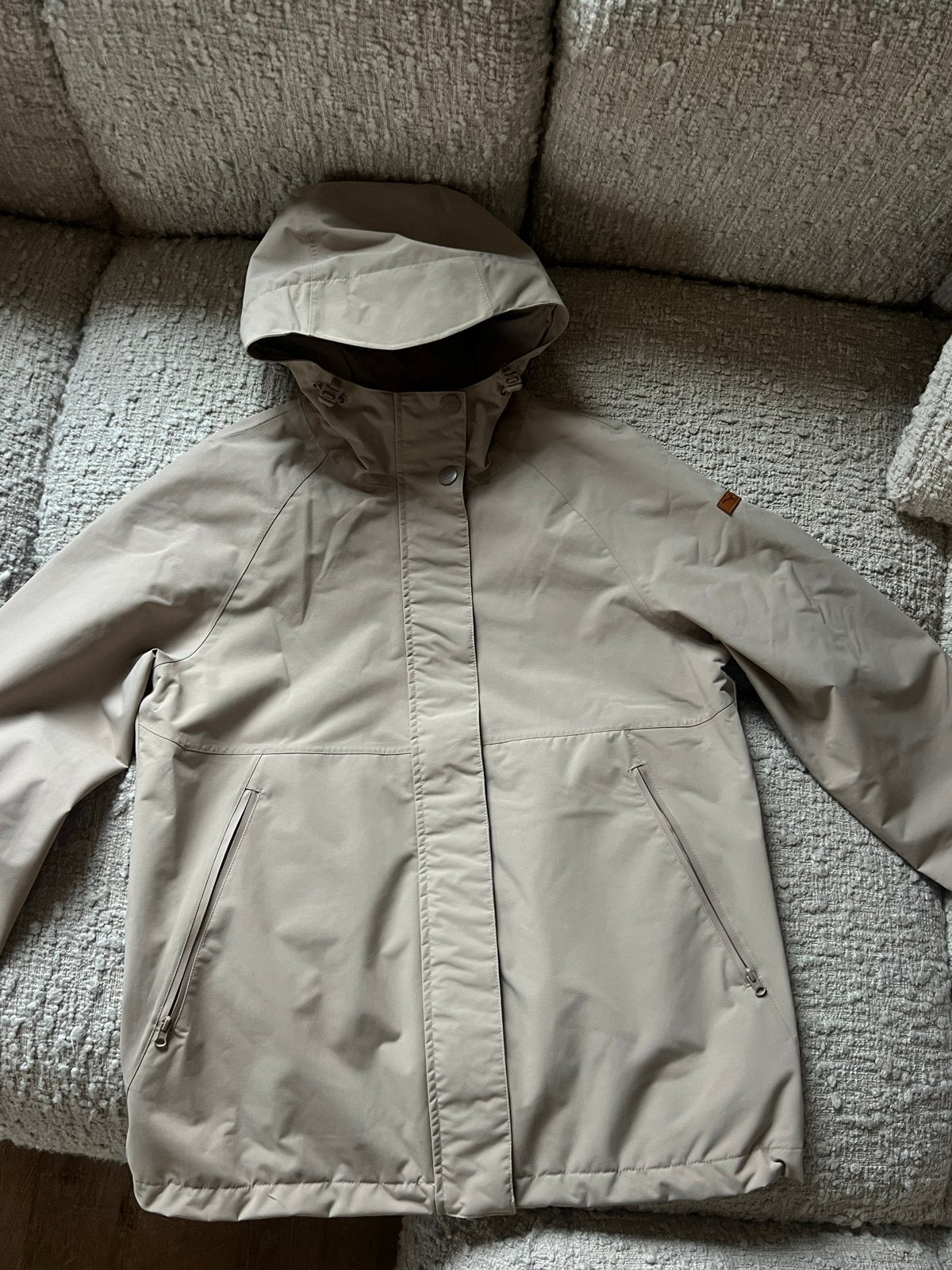 MGO Skylar regen jas - Beige - Maat S, Ophalen of Verzenden, Zo goed als nieuw, Maat 36 (S), Beige