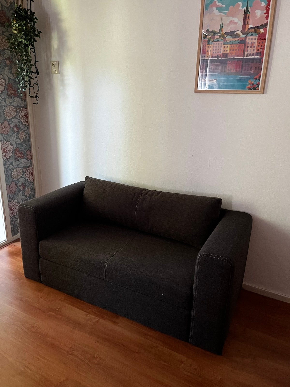 Slaapbank in goede staat, Ophalen, 190 cm of minder, Zo goed als nieuw, Grijs