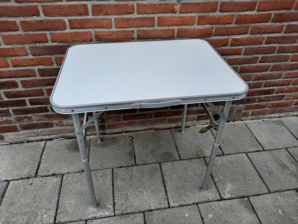 Kampeertafel 75x55x70cm/ 2 stuks, Caravans en Kamperen, Ophalen, Zo goed als nieuw, Campingtafel