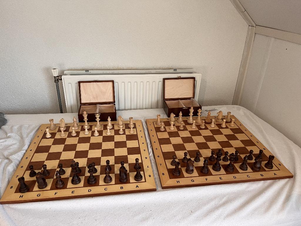 1x Schaakset Staunton Esdoorn mahonie – Maat 6, Een of twee spelers, Ophalen, Zo goed als nieuw