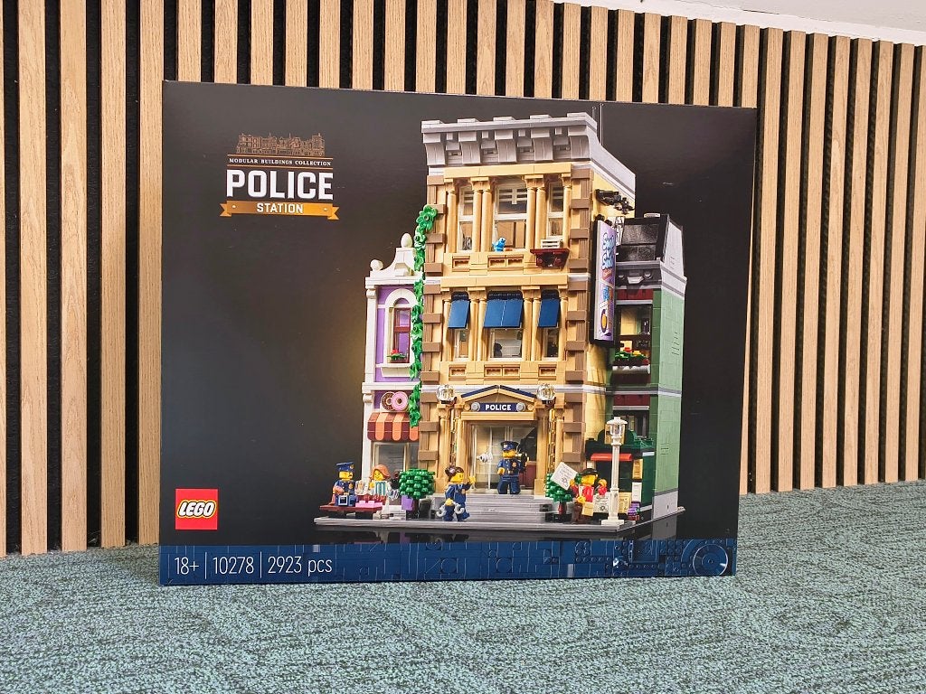 Nieuw ongeopend, LEGO 10278 Politiebureau, Kinderen en Baby's, Speelgoed | Duplo en Lego, Lego, Nieuw, Ophalen of Verzenden, Compleet