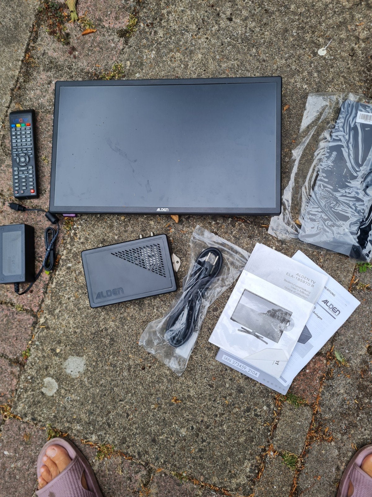 tv met toebehoren voor camper/ caravan, Ophalen, Zo goed als nieuw, 50 Hz, Overige merken
