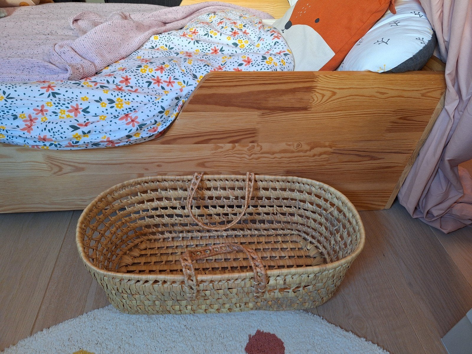 Mozes mandje wieg Groot rieten mand 55 cm pop met dekentje e, Ophalen of Verzenden, Zo goed als nieuw