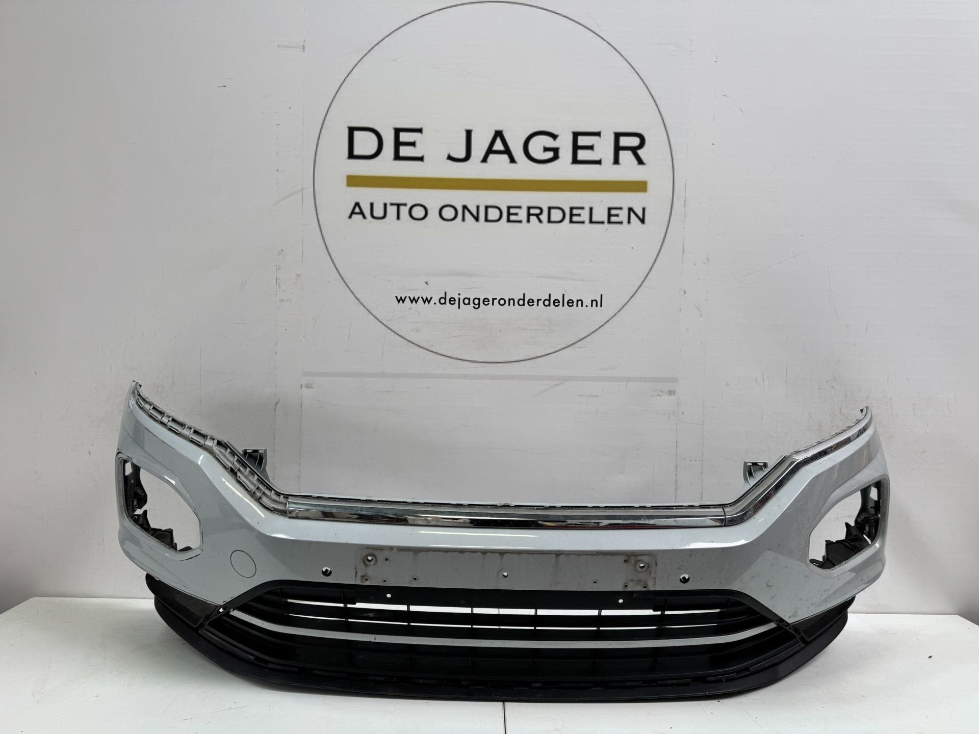 VW T ROC T-ROC VOORBUMPER BUMPER 2GA807221J, Auto-onderdelen, Gebruikt, Volkswagen AG, Bumper, Berliner Ring 2
38440  Wolfsburg, DE