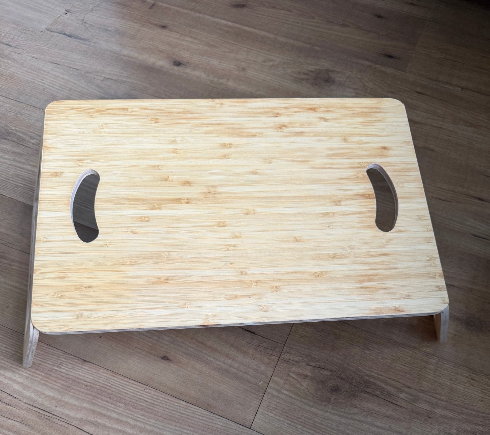 Multifunctioneel bamboe laptoptafeltje / bedtafel, Minder dan 45 cm, Zo goed als nieuw, Rechthoekig, Hout