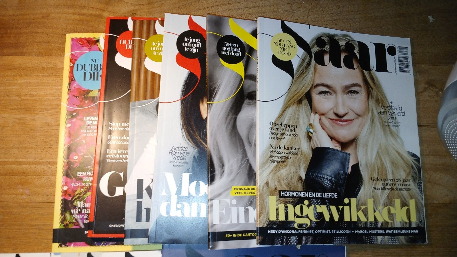 11 x Tijdschrift Saar - Damesbladen, Ophalen of Verzenden, Gelezen, Damesbladen