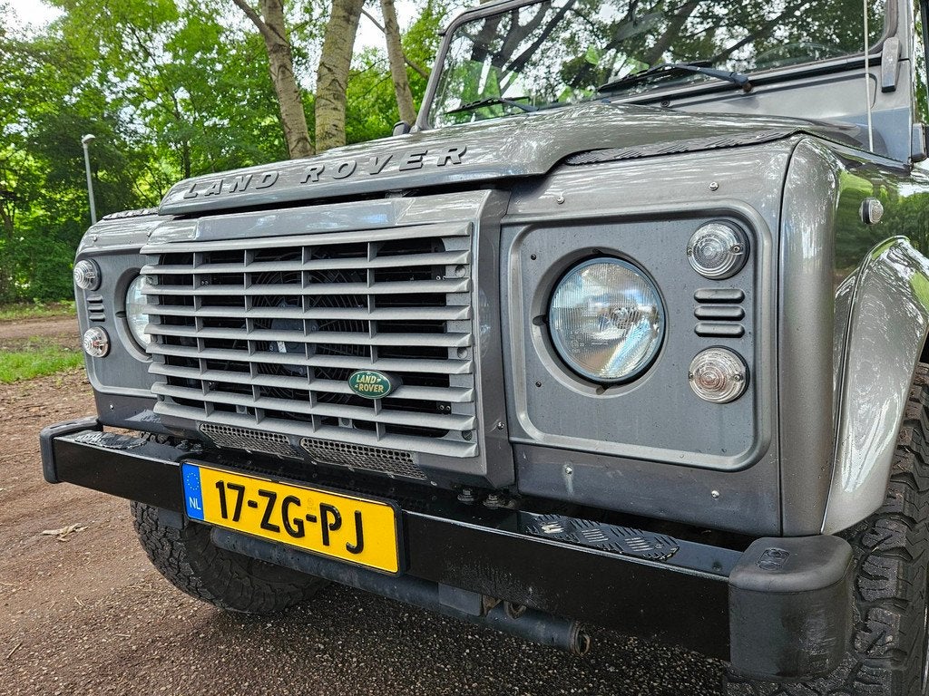 Land Rover Defender 110 2.4 TD SW Xtech 7-zits, 1940 kg, Zwart, 4 cilinders, 241 €/maand
