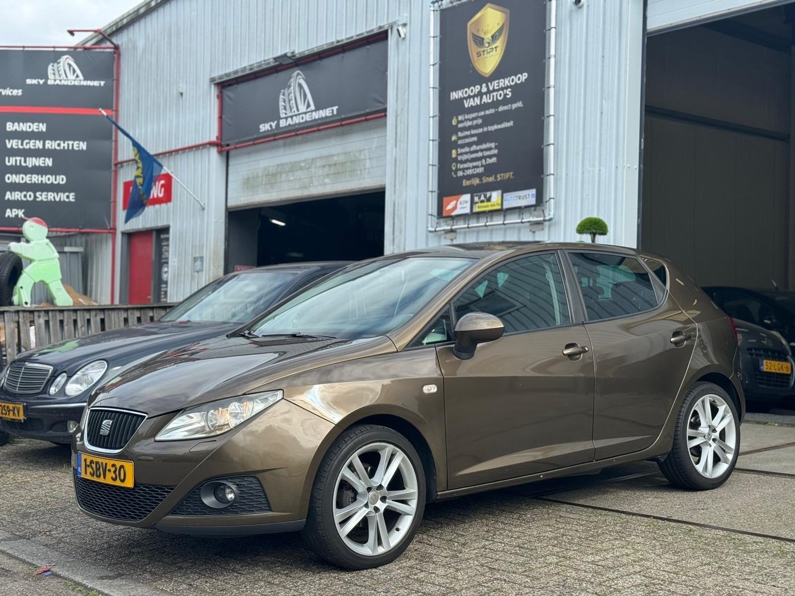 Seat Ibiza | 1.2 | TSI | Sport | 2012 | Uniek Bruin | Boekje, Voorwielaandrijving, Euro 5, Bruin, 995 kg