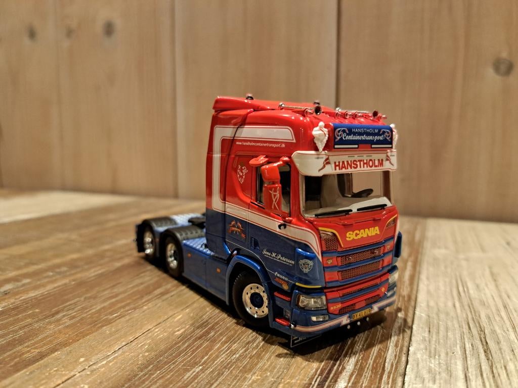 WSI Scania R Highline van Jens H. Petersen, Hobby en Vrije tijd, Modelauto's | 1:50, Nieuw, Bus of Vrachtwagen, Wsi, Ophalen of Verzenden