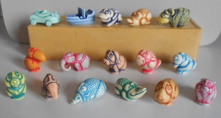 Kindersurprise Ferrero : 16x Omkeerfiguren/voertuigen/dieren, Ophalen of Verzenden, Zo goed als nieuw, Overige typen