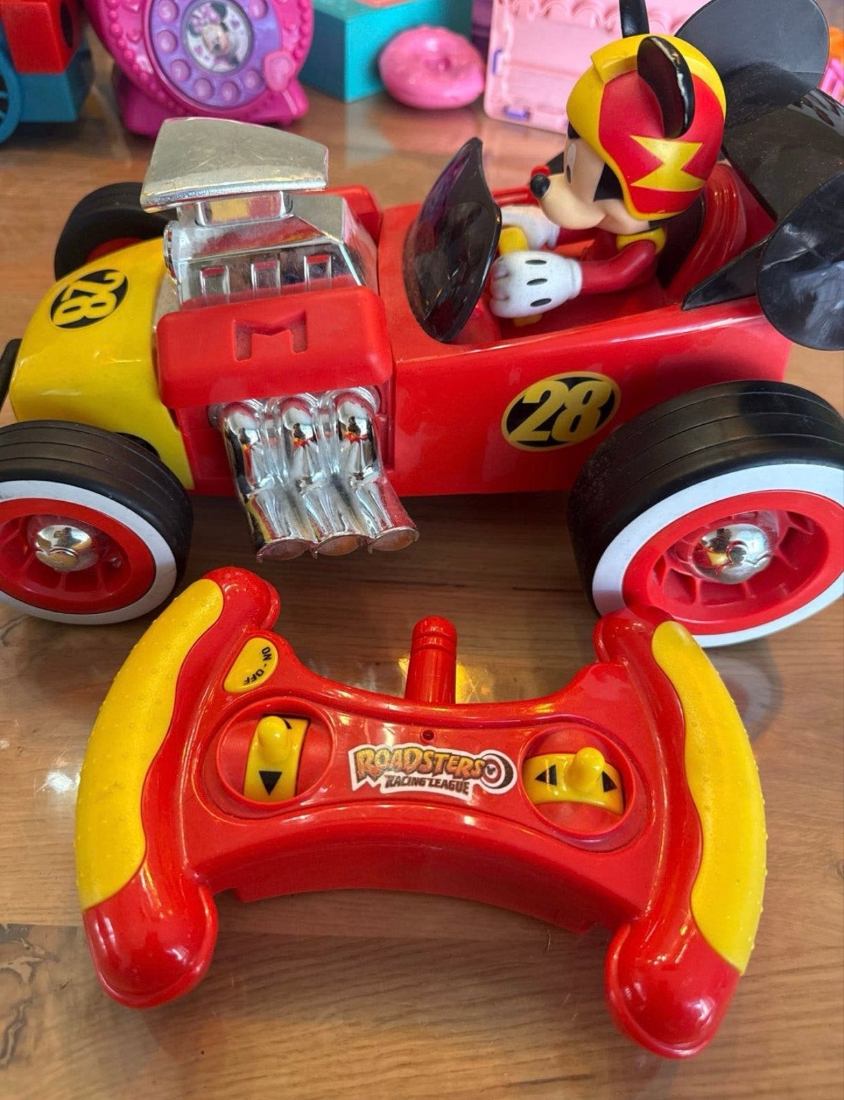 Mickey Mouse Roadster Racers RC Auto met Afstandsbediening, Gebruikt
