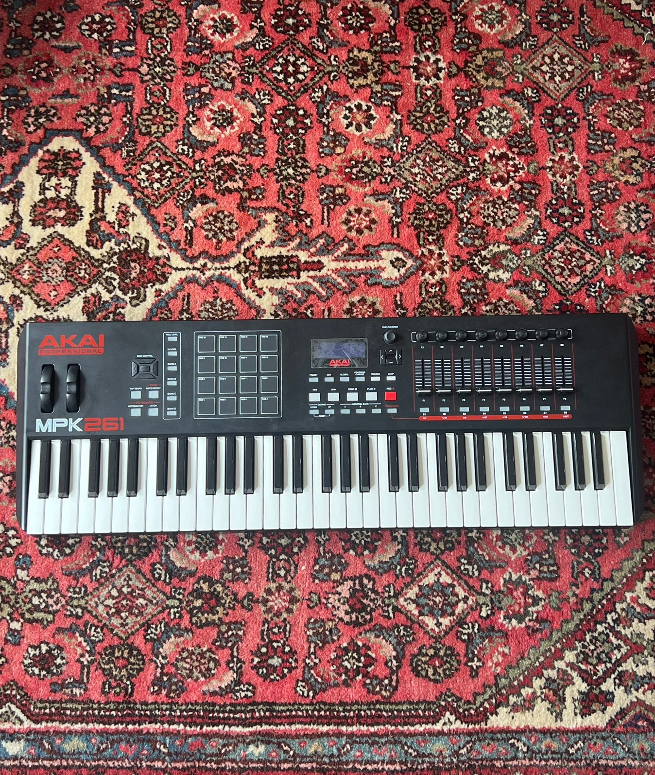 AKAI MPK261 Midi Keyboard (misschien defect?), Ophalen, Gebruikt, 61 toetsen, Overige merken