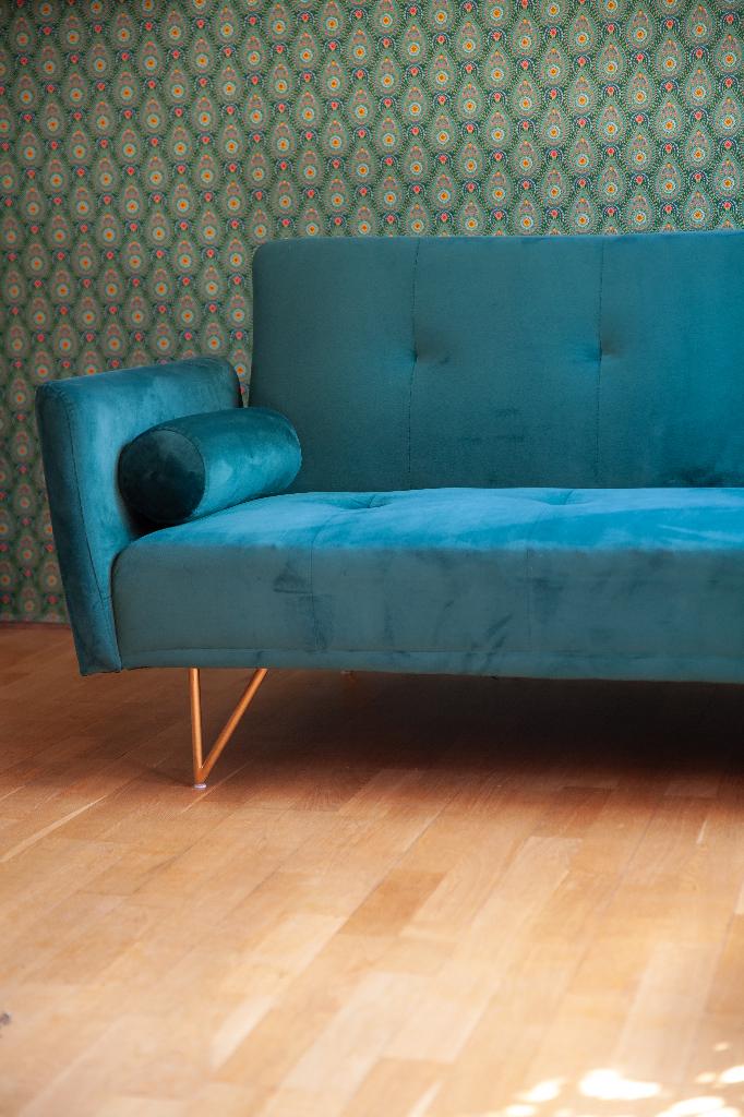 Velours design slaapbank (3-zits) – turquoise – nieuw €440, Ophalen, Gebruikt, 150 tot 200 cm, Driepersoons