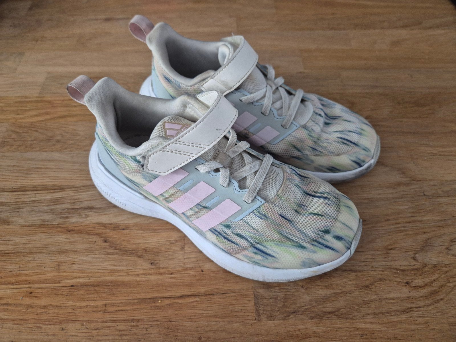 Adidas maat 33, Ophalen of Verzenden, Jongetje of Meisje, Schoentjes