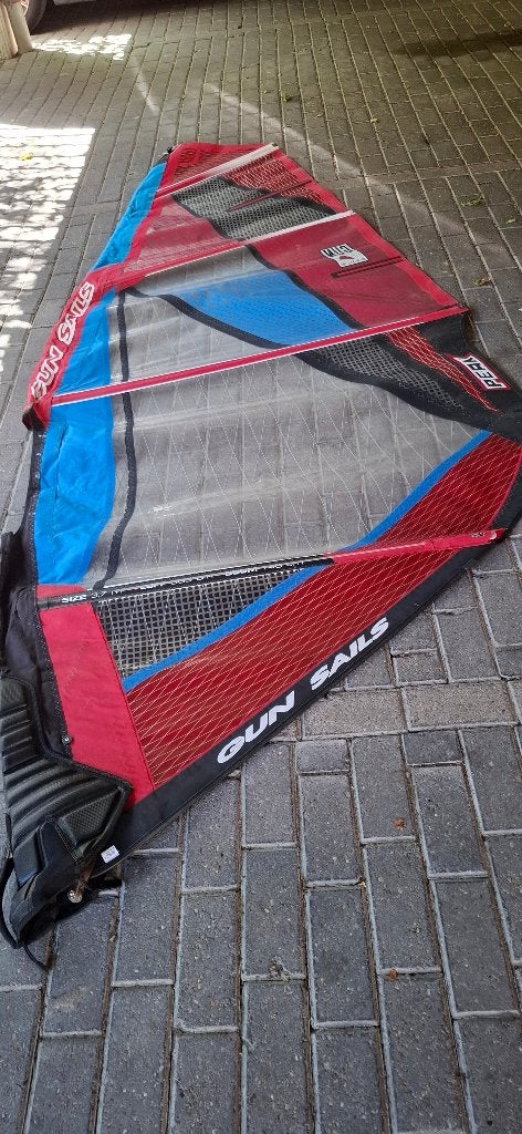 Gun Sail Peak 3,7, Watersport en Boten, Windsurfen, Ophalen, 3.5 tot 5 m², Zeil, Gebruikt