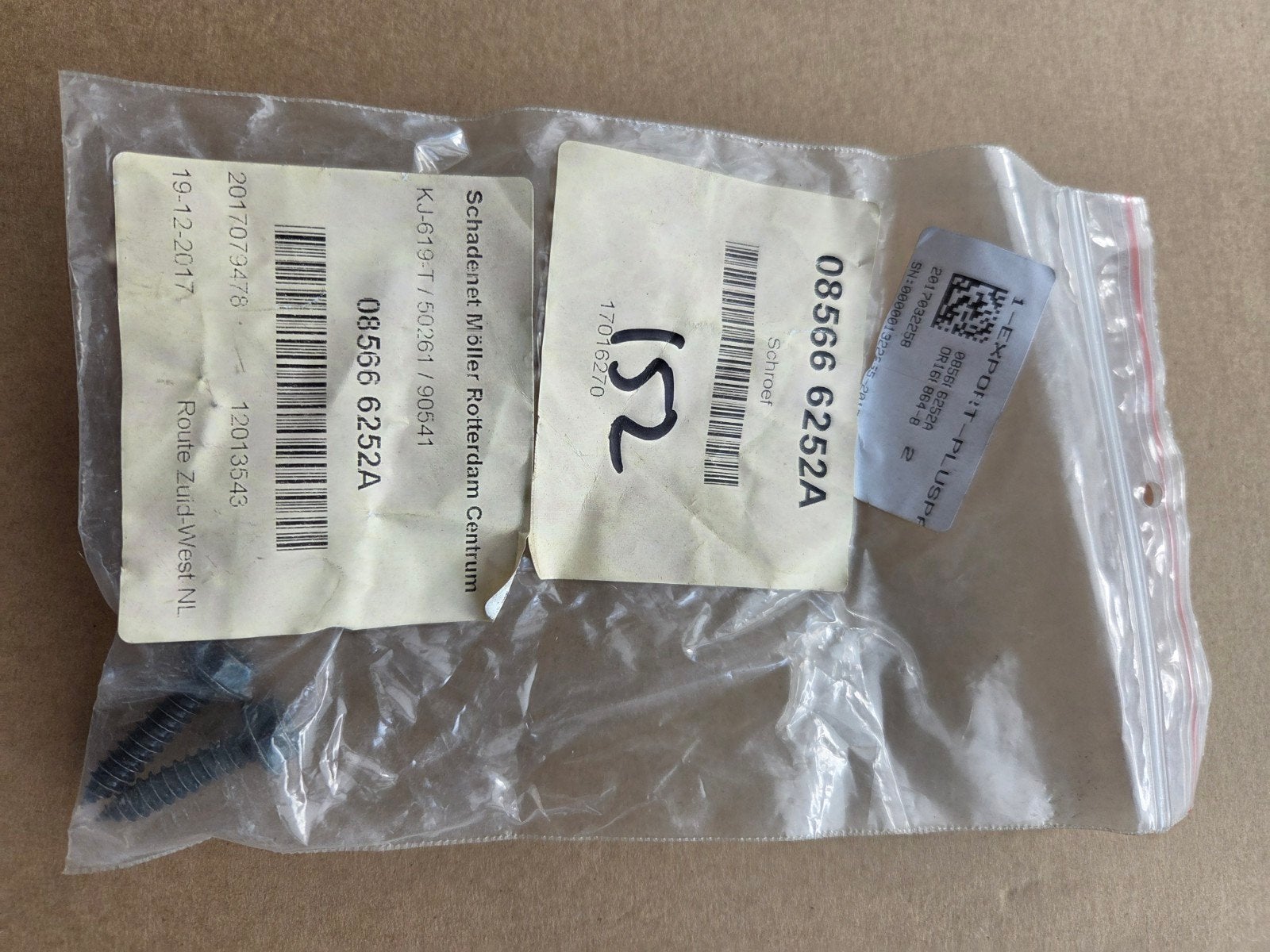 Originele Nissan tapschroef 08566-6252A, Ophalen of Verzenden