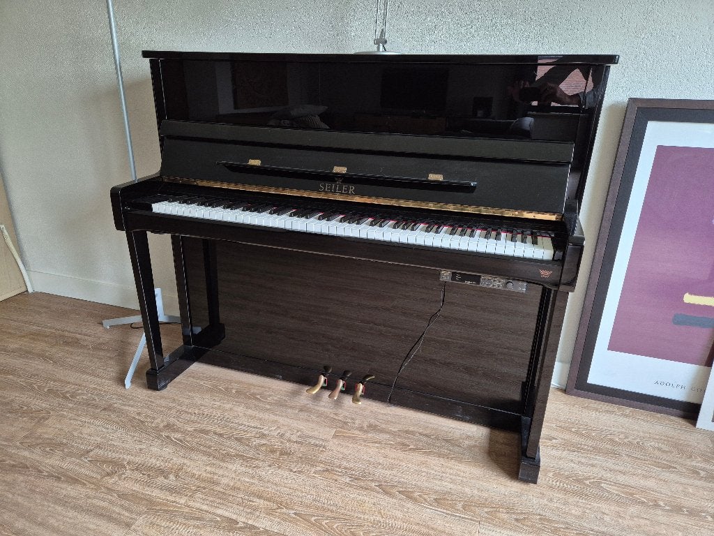 Piano Ed. Seiler zwart (incl. silent systeem), Ophalen, Zwart, Zo goed als nieuw, Piano