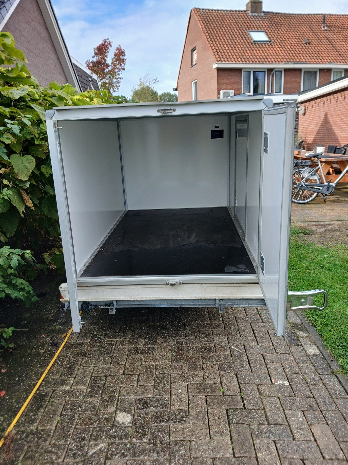 gesloten aanhanger koelwagen project, Ophalen, Zo goed als nieuw