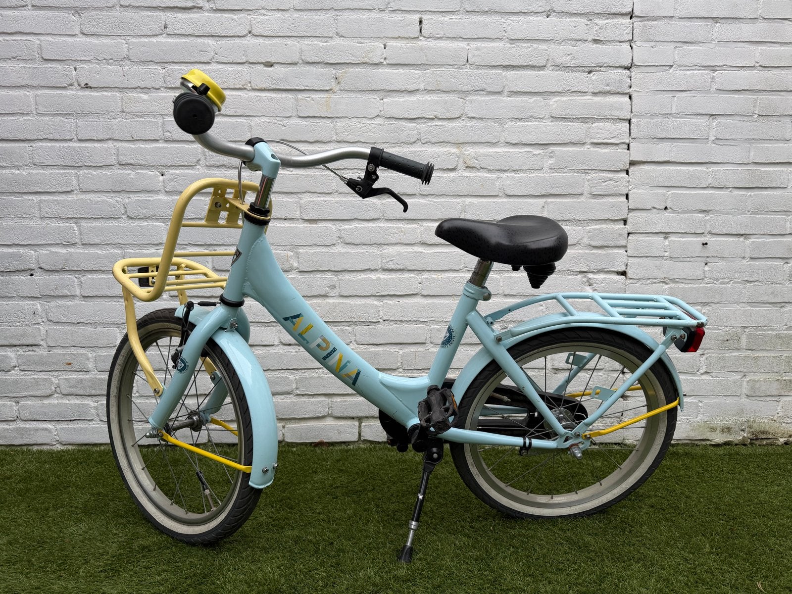 Alpina fietsje 18 inch - Goede staat, Fietsen en Brommers, Fietsen | Kinderfietsjes, Ophalen, Gebruikt, Velgrem, 16 tot 20 inch