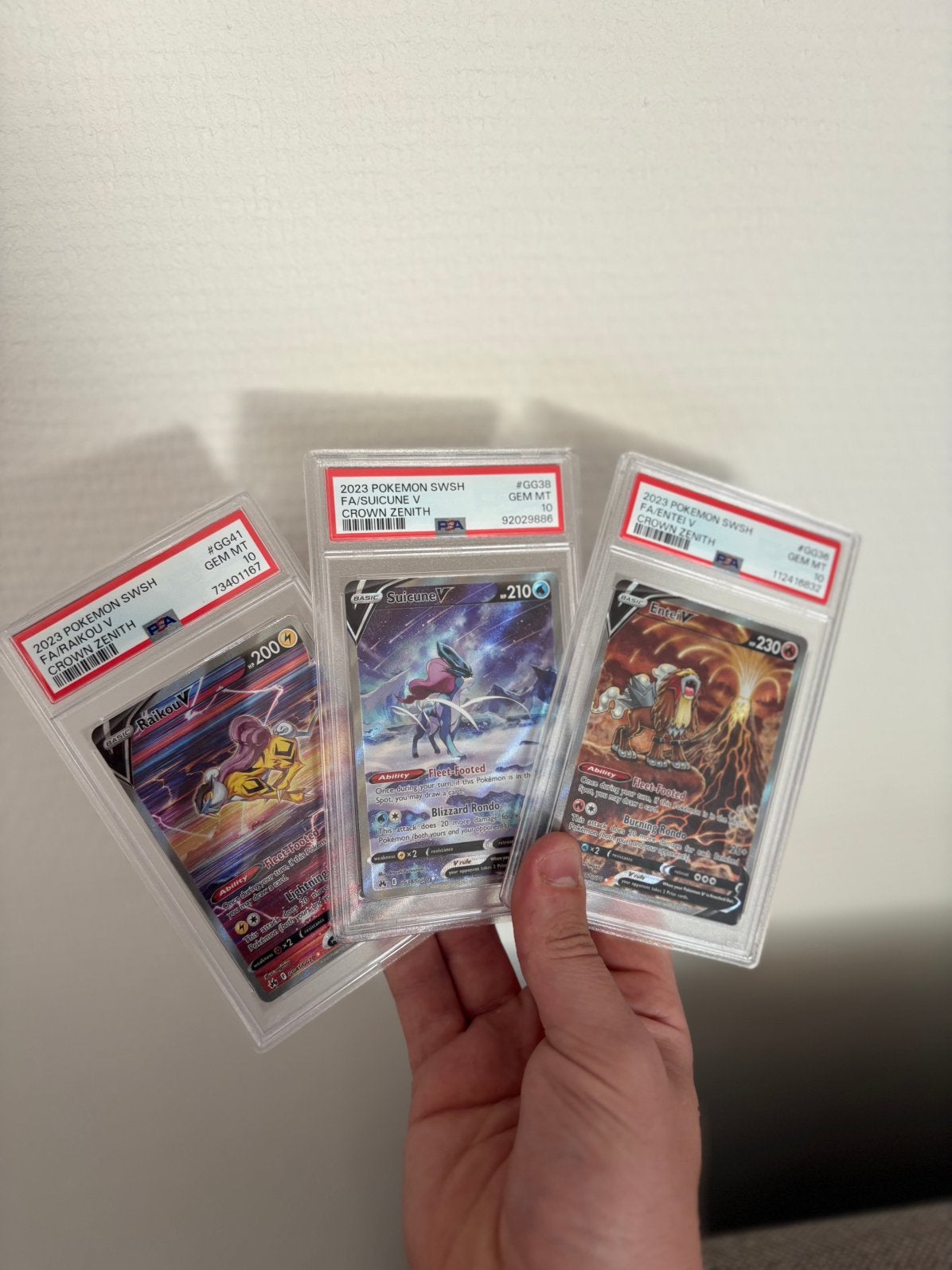 Suicune, Raikou, Entei V - Psa 10, Hobby en Vrije tijd, Verzamelkaartspellen | Pokémon, Ophalen of Verzenden, Nieuw