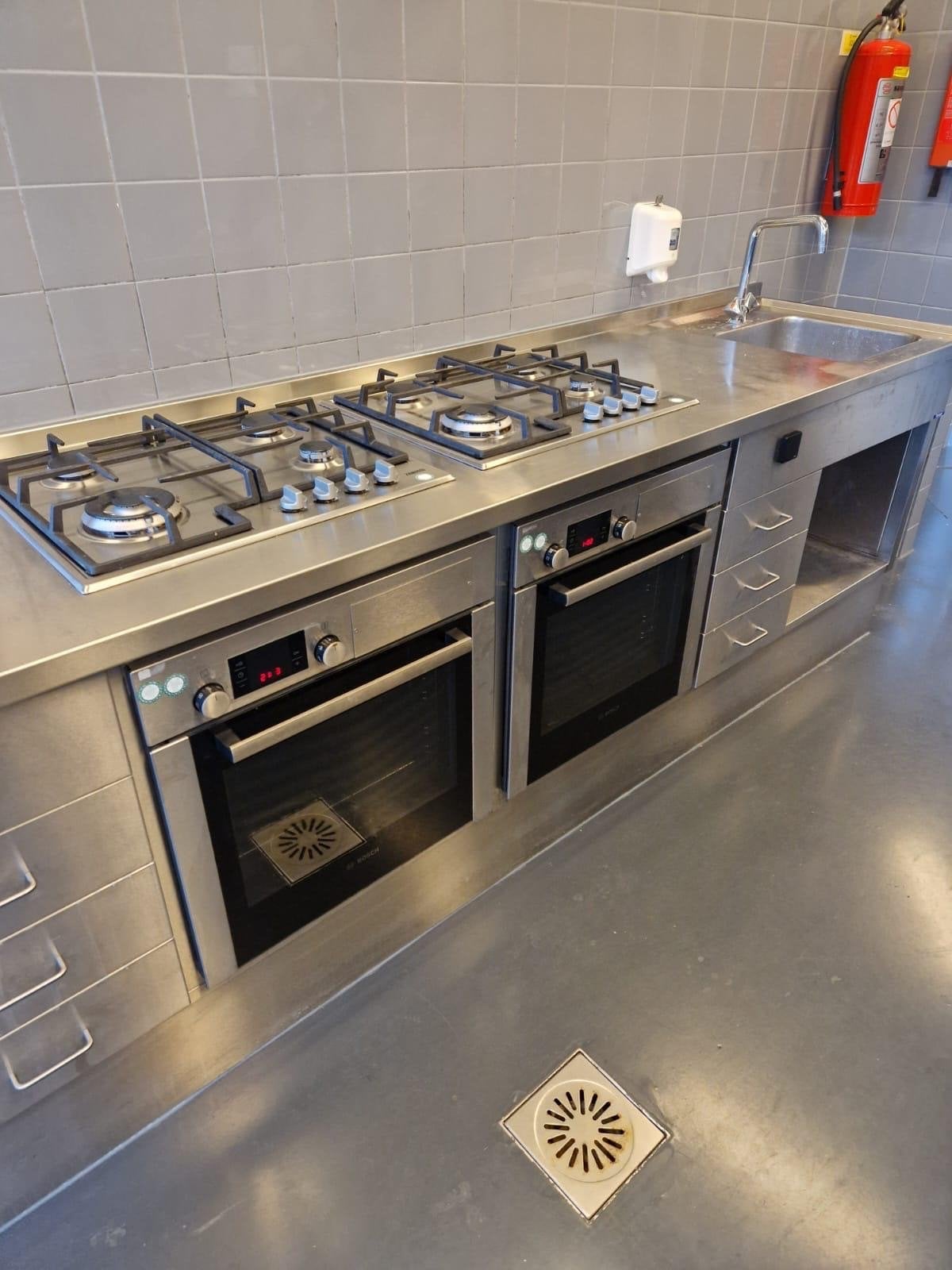 Complete RVS Horeca Keukenblok met Apparatuur, Ophalen, Gebruikt, Fornuis, Frituur en Grillen