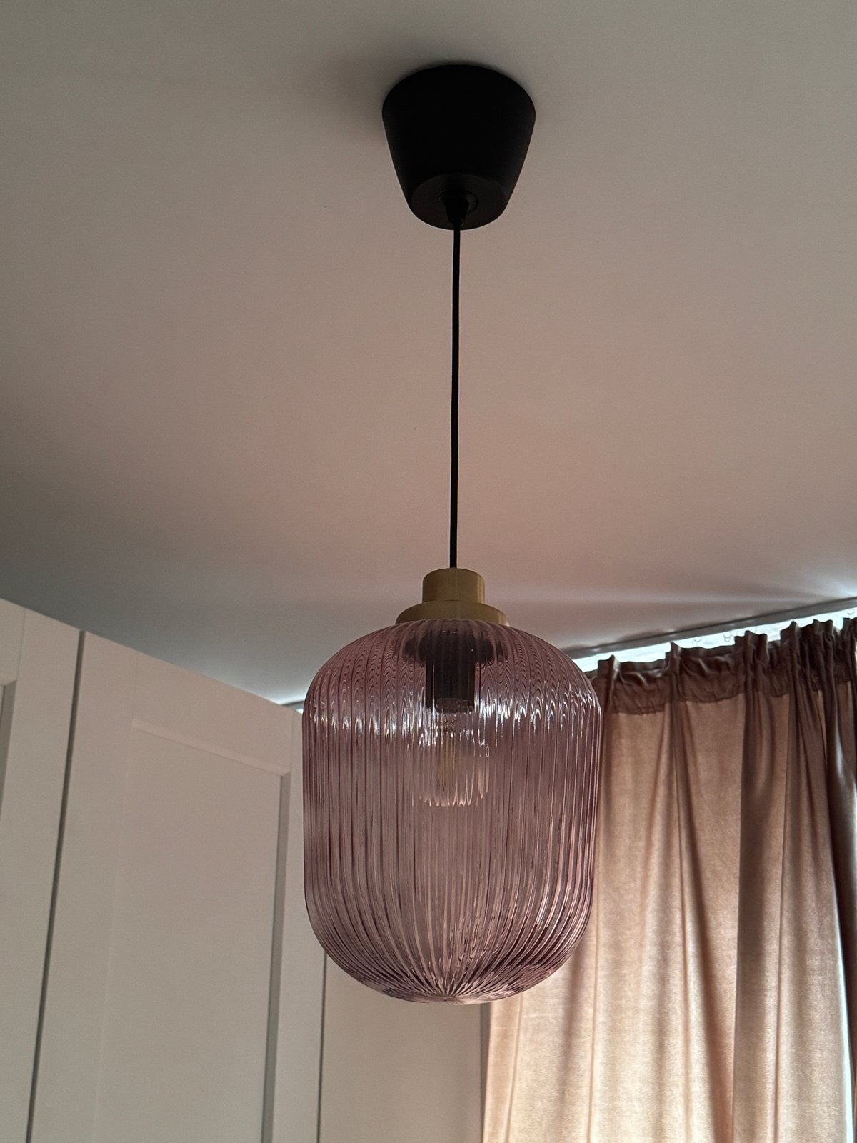 Glazen hanglamp -  geribbeld, Ophalen, Zo goed als nieuw, Glas, E27 (groot)